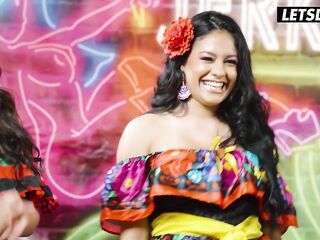 Hawt Group Sex Fiesta With Hot Women - LETSDOEIT