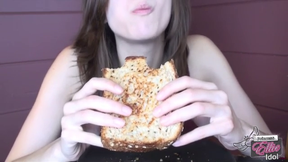 CHEESE SANDWICH GIANTESS