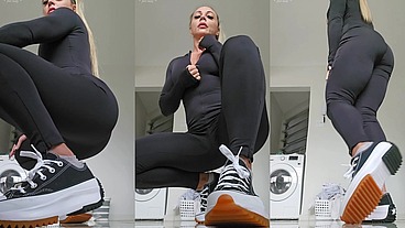 Sneakers fetish ??