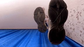 Glass floor will not save you from cruel trampling, stupid slave, fc318x 2160p