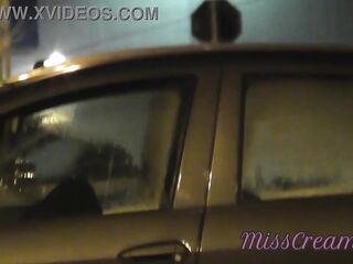 Banging with a stranger in the car whilst my cuckold spouse records the movie scene and many voyeurs are watching us Real risky public sex