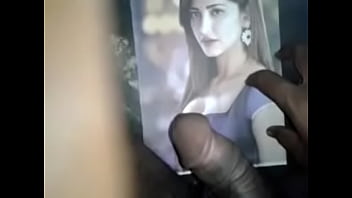 Shruti hassan fucking irresistable boobs and figure