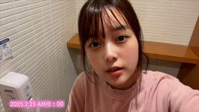 - A girl ◯ student who is excited that she should not masturbate even though there is a person next to her today.