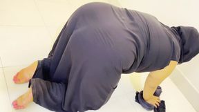 (Bada Gandwali Muslim Burqa aur Hijab Aunty Ko chodne ke liye majbor) Real Saudi Sex