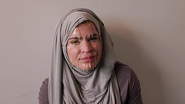 Hijab cosplay - American milf blowjob