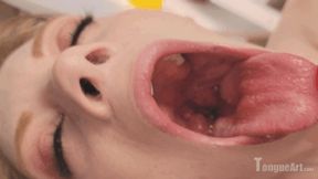 Riann Nova "Lolli Sucking" 1920x1080