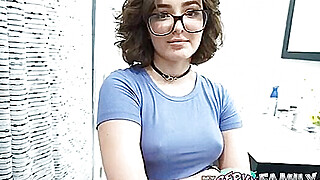 Nerdy Teen Stepsister Is Wet for Cheating Stepbro Leanna Lovings