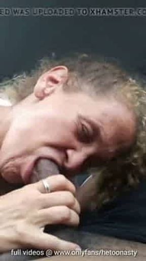 R****t Gummy Head