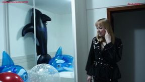 Alla rides on balloons and inflatable whales and makes hot balloon S2P