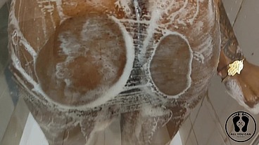 HOT EBONY FULL SOAP SHOWER MASSAGE HER BIG ASS BOOTY TITS
