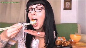 * 854x480p * Chewing Food With Open Mouth Lunch Date -MOV