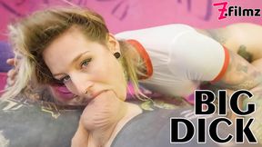 Blonde bombshell receives raw anal&#x1F44C; pounding courtesy of enthusiastic gentleman's thrusting member