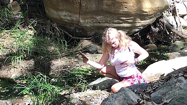 Blonde caught skipping class fucks teacher outdoors