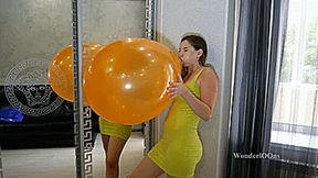 Angie and next B2P before the mirror 4K UHD