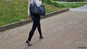 Pantyhose feet get wet in Volkspark Potsdam HD wmv 1920x1080