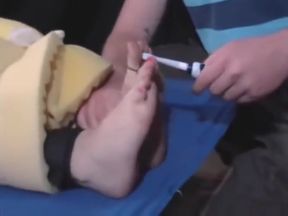 GEMINI FEET TICKLED