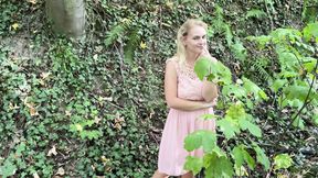 Don't get lost in the woods, 'mom' is getting her woods nailed