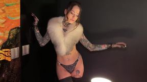 Luxurious Slim Tattooed  'Venus in furs' Performs the Best Deepthroat Blowjob Ever