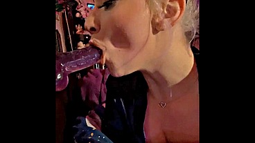 Let me suck ur cock?