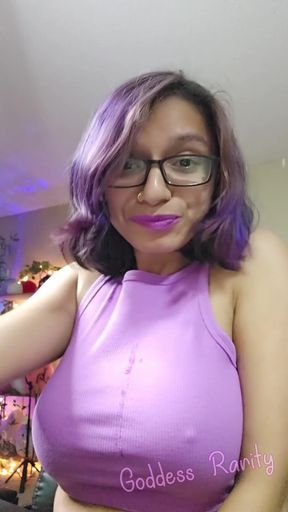 Key moment from &quot;Goddess Rarity gets distracted on stream&quot;