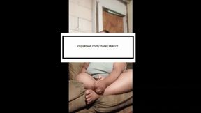 Delicious plays on phone while itching feet
