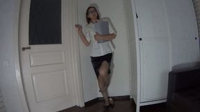 HOSTESS' SORE FEET 2
