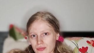 Schattig Nederlands Meisje Masturbeert Tot Ze Zachtjes Komt