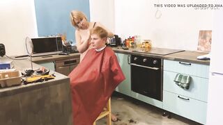 GrabFuck-Haird resser at home. Paid with sperm