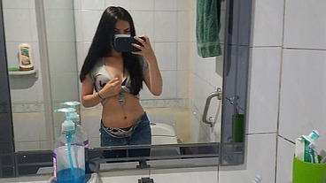 Exclusive video of Laura recording to fuck his relative in his wife's bed