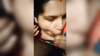 Bhabi ko mukh per pain chus raha hai