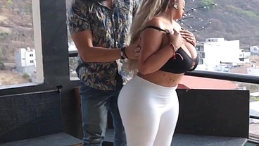 Sharonpielmorena - una mesera muy hot