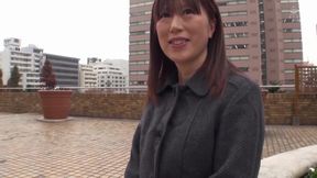 Hot Milf&#039;s Hairy Pussy Takes a Japanese Cum Dump