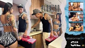 Hot Hispanic mama trades pipes for passion with fresh plumber in lustful swap deal-Salom&#x00E9; Gil