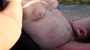 Exhibitionist am frühen Morgen