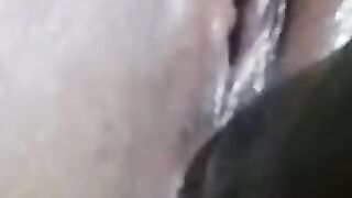 Pakistani Randi Nida Ali fucking soak snatch and booty hole