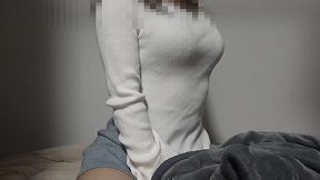 我慢出来ないよ、、、いっていい??って言いながら騎乗位で毛布にあそこ擦り付けてビクビクする変態巨乳女子