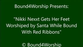 Nikki Nexxt Gets Foot Worship From Santa Claus - WMV