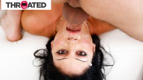 Milf Queenie gets face-fucked mercilessly by a hungry dude's unbridled cock&#x1F346;
