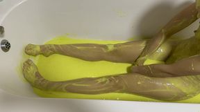 gunge orgasm in the bath