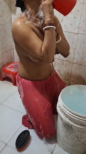 Blowjob Fuck in Bathroom in Bathing Time