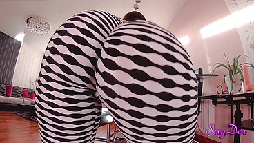Jiggly Ass Twerking Latina