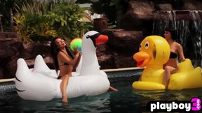 Hot Babes With Insane Boobs & Butts servicing Cars XXX