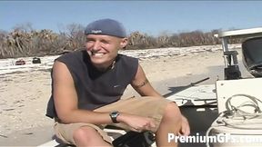 Thick-Titted Brunette Allie Sucks Cock🌭 on a Sun-Kissed Beach