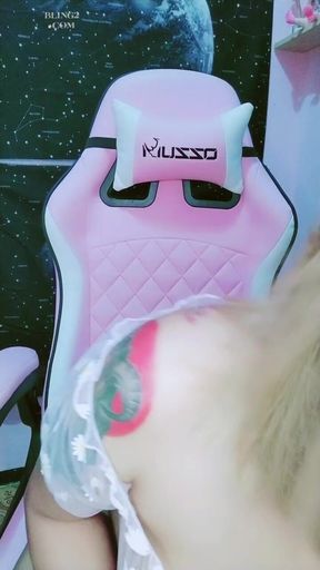 Sexy Girl Masturbate Until Squirt