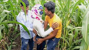 Indian Pooja's Shemale Boyfrend Took a New Friend to the Corn Field
