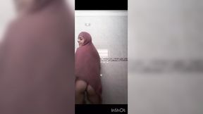 Arabian XXX: Naked Dance & Double Penetration Party