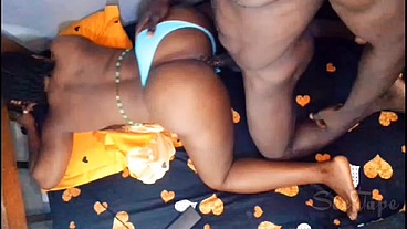 Baiser la grosse chatte de mon ex au gros cul après la fête