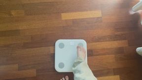 try on oldest jeans with gained weight
