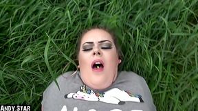 Chubby Teen Gets Outdoor Creampie After Peeing Urgently