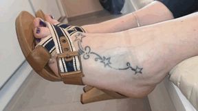 CC - i sell my dirty mules